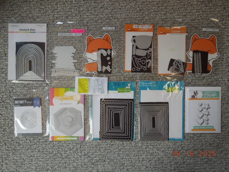 LOTE 9 MATRIZES KOKOROSA HERO ARTS TIM HOLTZ QUE VOCÊ ESCOLHE FORMAS - Imagem 1 de 1