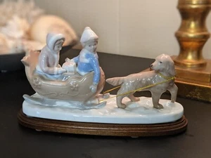 Meico "Sleigh Ride" Porcelain Figurine W/ Wooden Base - Picture 1 of 4