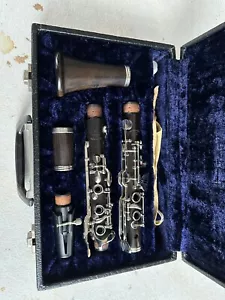 F. Arthur Uebel Klarinette mit Koffer, Musikinstrument - Bild 1 von 19