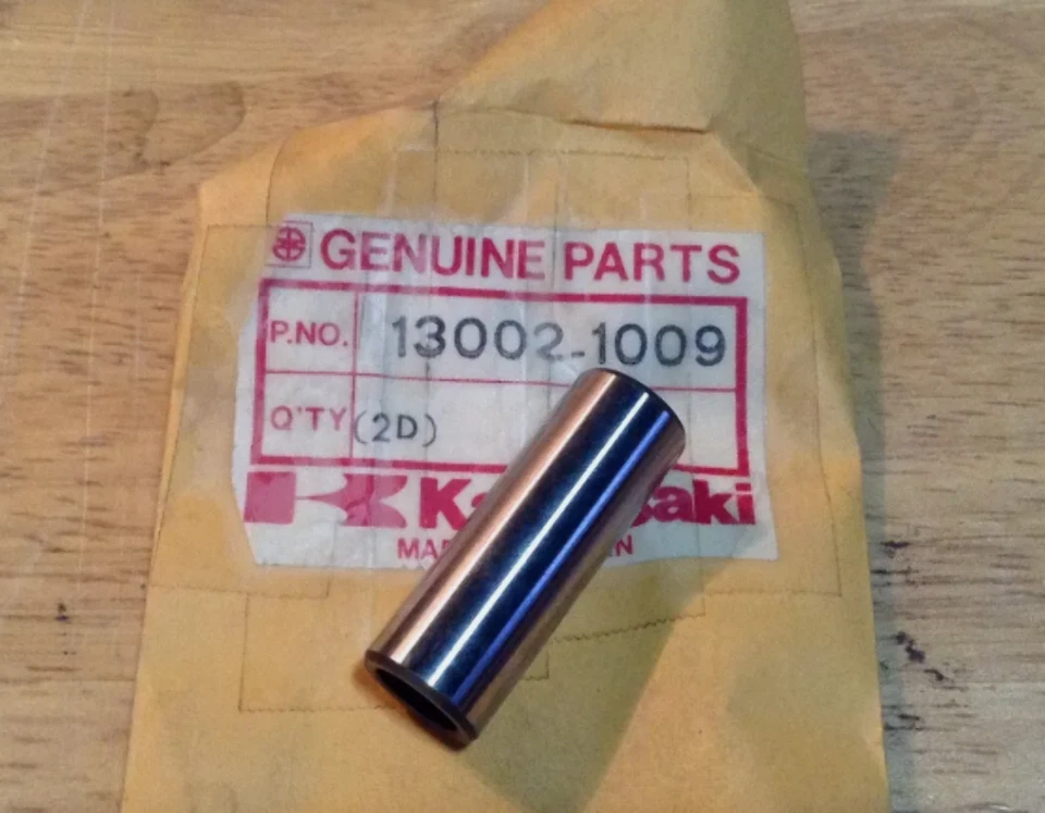 Pin de muñeca de pistón Kawasaki KDX80 KX80 KDX KX 80 13002-1009 NUEVO DE STOCK Foto 1 de 4