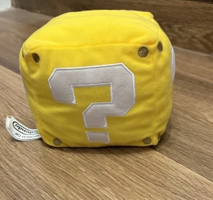 World of Nintendo 2019 6” Plush Mystery Cube With Sounds - Picture 1 of 8