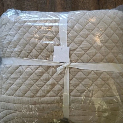 Pottery Barn Velvet Heirloom Quilt Oatmeal Full Queen  Handcrafted Quilt - Image 1 of 4