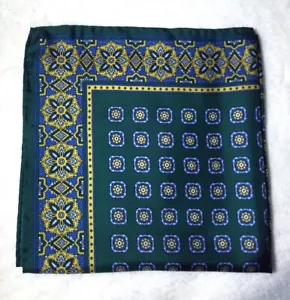17" Forest Green Geometric Silk Pocket Square (Handmade in Italy) - Picture 1 of 5