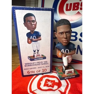 Chicago Bears GALE SAYERS Wrigley Field Bobblehead Series 2014 - 6º de 10 Cachorros - Imagen 1 de 5