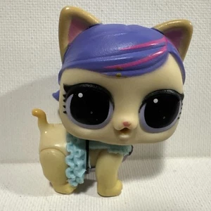 MGA LOL Surprise OMG Lils Movie Magic Studios Pet Super Kitty W/ Swimsuit - Picture 1 of 3