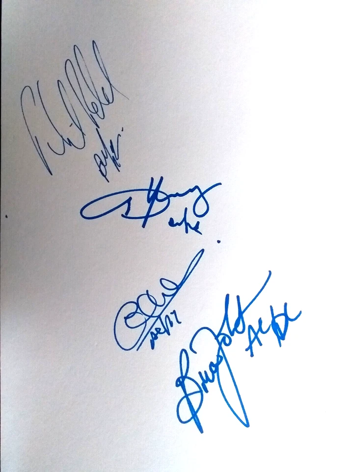 AC/DC original signiert – BRIEFKARTE 20x30cm - Angus, Brian, Phil, Cliff - Bild 1 von 1