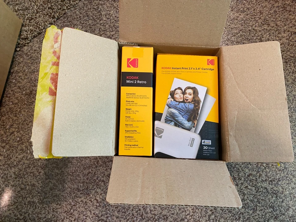 Paquete de impresora fotográfica instantánea Kodak Mini 2 retro portátil de 2,1 x 3,4 pulgadas blanca Foto 1 de 1