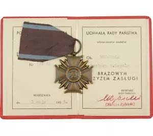 4288 WW2 POLISH CROSS OF MERIT 3RD CLASS + RARE DOC SET ORIGINAL POLAND - Picture 1 of 8