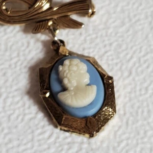 Gold Tone Cameo Dangle Bow Brooch Pin Blue Background Dainty 1.75" - Picture 1 of 10
