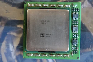 INTEL SL7A5 XEON CPU 2.2GHZ - Picture 1 of 2