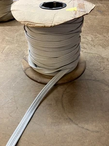 Boot Hidem 3/4" x 1/8" Vinyl Ecru 50 plus Yards - Bild 1 von 1