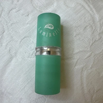 Lápiz labial Yves Rocher Luminelle Rouge Veloute ROUGE SUBLIME rojo Foto 1 de 4