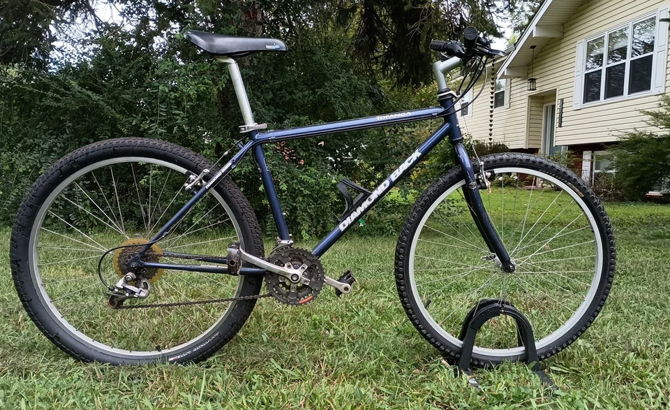 Vintage DIAMOND BACK TOPANGA  Mountain Bike - CrMo 17.5" - 21 Spd - Cafe Cruiser - Image 1 of 4