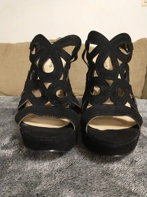 Torrid Super Cute Size 10 Wide Black Faux Suede Sandals Scallop Platform Wedges - Image 1 of 4