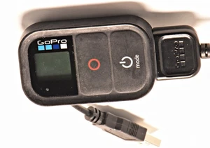 GoPro Wifi Remote Control & USB Charging Cable ARMTE-001 for Hero 8 7 6 5 4 3+ 3 - Picture 1 of 2
