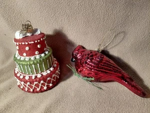 Mundgeblasenes Glas rot Kardinal & 2010 Glitzer Kuchen Weihnachtsschmuck - Bild 1 von 16