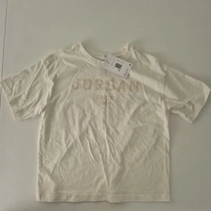 Jordan Shirt Girls Large White Since 1984 Basketball Tee Youth 12-13 Yrs Nike - Picture 1 of 7