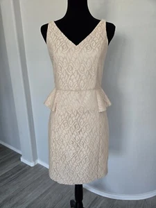 Belle Badgley Mischka Sheath Peplum Sleeveless Lace Champagne Gold Dress Sz 4 - Picture 1 of 16