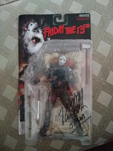 FRIDAY THE 13TH JASON-KANE HODDER SIGNED Mcfarlane Movie Maniacs Figure SEALED - Picture 1 of 5