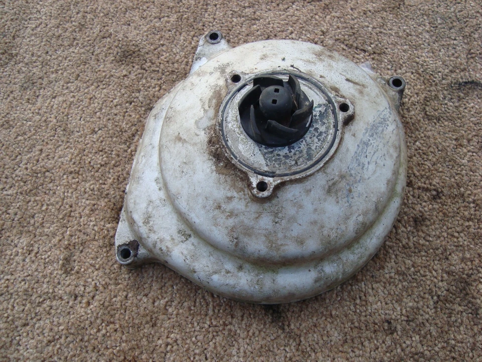 2002 YAMAHA AEROX 50 YQ50 SCOOTER BOMBA DE REFRIGERANTE DE ÁGUA GWO TESTADA COM PARAFUSOS - Imagem 1 de 4