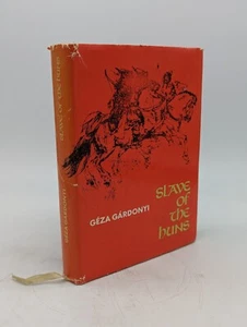 Geza Gardonyi Slave Of The Huns Corvina Press 1969 Printed In Hungary HCDJ 1st - Picture 1 of 17