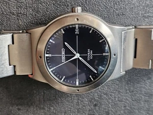 sieko mens watch Titanium Blue Dail Quartz 100 M Ref 7N42 - Picture 1 of 19