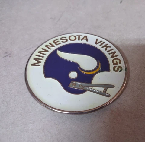 Vintage Minnesota Vikings H.J. Orbit Corp Belt Buckle 1971 Cover