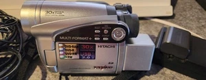 Hitachi DZ-GX5060SW DVD CAM Multi format 30X optiical Zoom Good used condition - Picture 1 of 7
