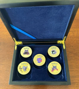 Juego completo de cinco monedas Pokémon Gengar Evolution en estuche de madera (en cápsulas) - Imagen 1 de 17