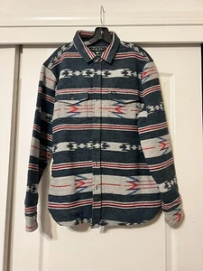 True Grit Button Up Grey and Red Aztec Pattern - Mens Size Large L - 2 Pockets - Picture 1 of 5