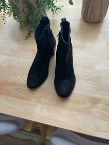 Country Road Leather Ankle Boot - Size AU 8 (39) 5+ items free postage (AU only) - Picture 1 of 14