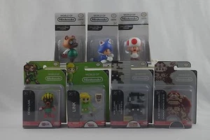 World Of Nintendo Lot Of 7 Figures Jakks 2 Inch Mario Toad Tom Kong Link Deku - Picture 1 of 3