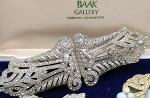 Art Deco elegante breite klare pastefarbene Steine Gürtelschnalle 5 2/8" breit Brautmode - Bild 1 von 7