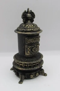 Dollhouse Miniature Large Resin Antique Parlor Wood Stove T6031 - Picture 1 of 3
