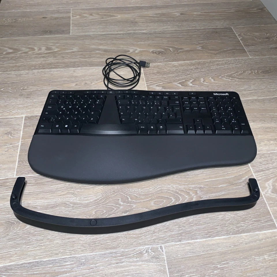 Microsoft Ergonomic Keyboard Modell 1878 Ergonomische Tastatur Qwertz Schwarz - Bild 1 von 1