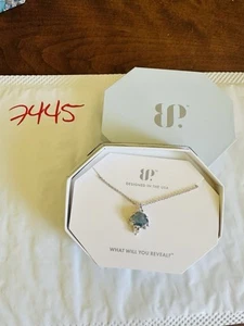 Nuevo en caja Collar Bomb Party RBP5923 Sello con Beso LC Azul Sapp. Cristal de hielo rodio P - Imagen 1 de 3