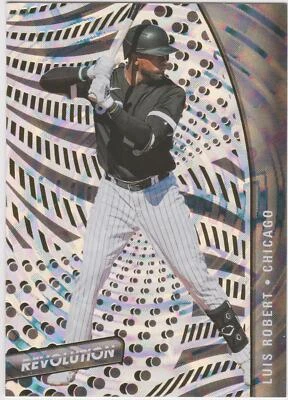 Luis Robert 2021 Chronicles Revolution #38 FRACTAL SP Chicago White Sox - Image 1 of 2