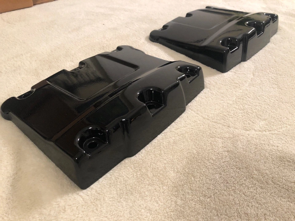OEM Harley TWIN CAM Touring Softail Dyna Rocker Box Top Cubiertas Negro Brillante Par Foto 1 de 4