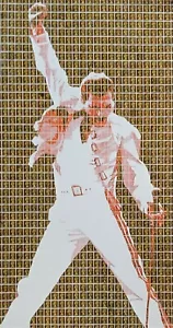 RARO ORIGINALE GARY HOGBEN Rock you Freddie mercury regina della band QUADRO FRANCOBOLLO - Foto 1 di 3
