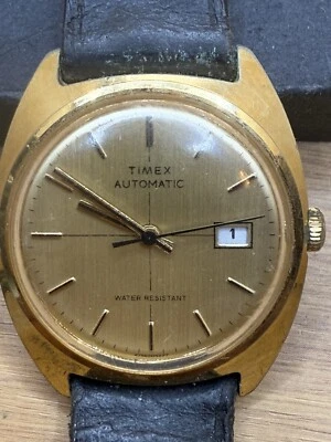 Reloj para hombre Timex vintage automático años 70 raro esfera de punto de mira tono dorado funciona Foto 1 de 4