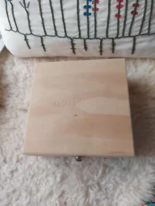 doTERRA Logo Engraved wood Wooden Essential Oil Storage Box - Holds 25 Bottles - Picture 1 of 7