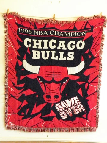 Vintage 1996 NBA CHAMPION CHICAGO BULLS "GAME OVER" 50"X60" Blanket Throw NW Co Cover