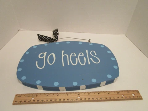 Handpainted North Carolina Tarheels Wooden Wall Hanging Preowned Go Heels Cover