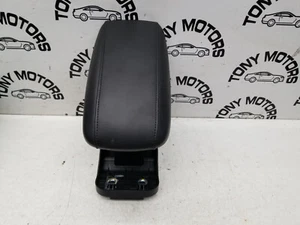 VOLVO V40 MITTELKONSOLE SCHWARZ LEDER ARMLEHNE OEM 31403336 2016 - Bild 1 von 9