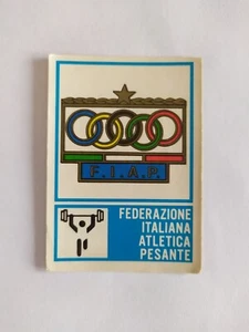 FIGURINA CAMPIONI DELLO SPORT PANINI 1973/74 BADGE ATLETICA PESANTE n 73 VELINA - Foto 1 di 2