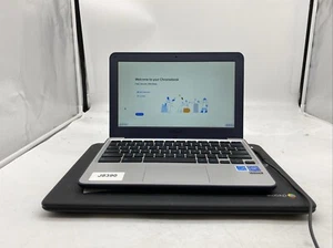 Lot of 2 Mix Chromebook Acer 15 & Asus C202S Celeron 4GB RAM 60GB Chrome OS - Picture 1 of 21