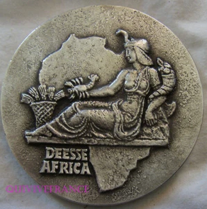 MED8203 - GROSSE MEDAILLE DEESSE AFRICA LA MUTUALITÉ TROPICALE - Picture 1 of 2