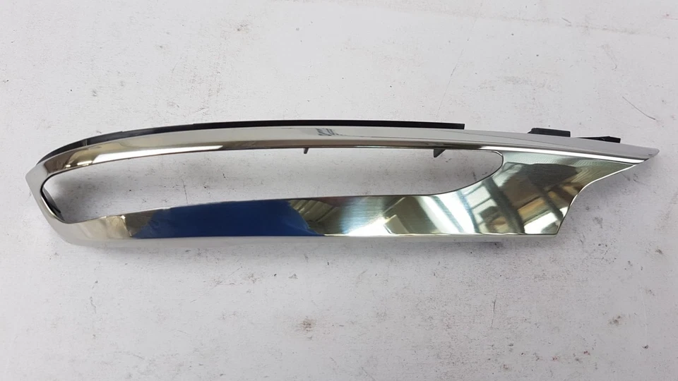 Original OE RENAULT Zierleiste 963058575R - Bild 1 von 1