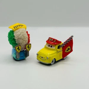 Disney Pixar Cars - FERRARI FANS LUIGI & GUIDO (1 Missing Flag) - 1:55 Diecast - Bild 1 von 4