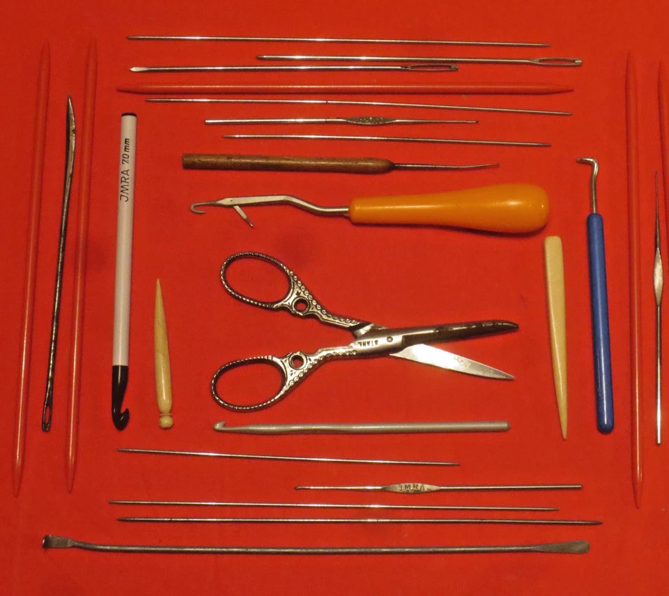 Antike, museale, seltene  Schere  (um  1900) -  und div. Handarbeitsartikel (21) - Bild 1 von 4